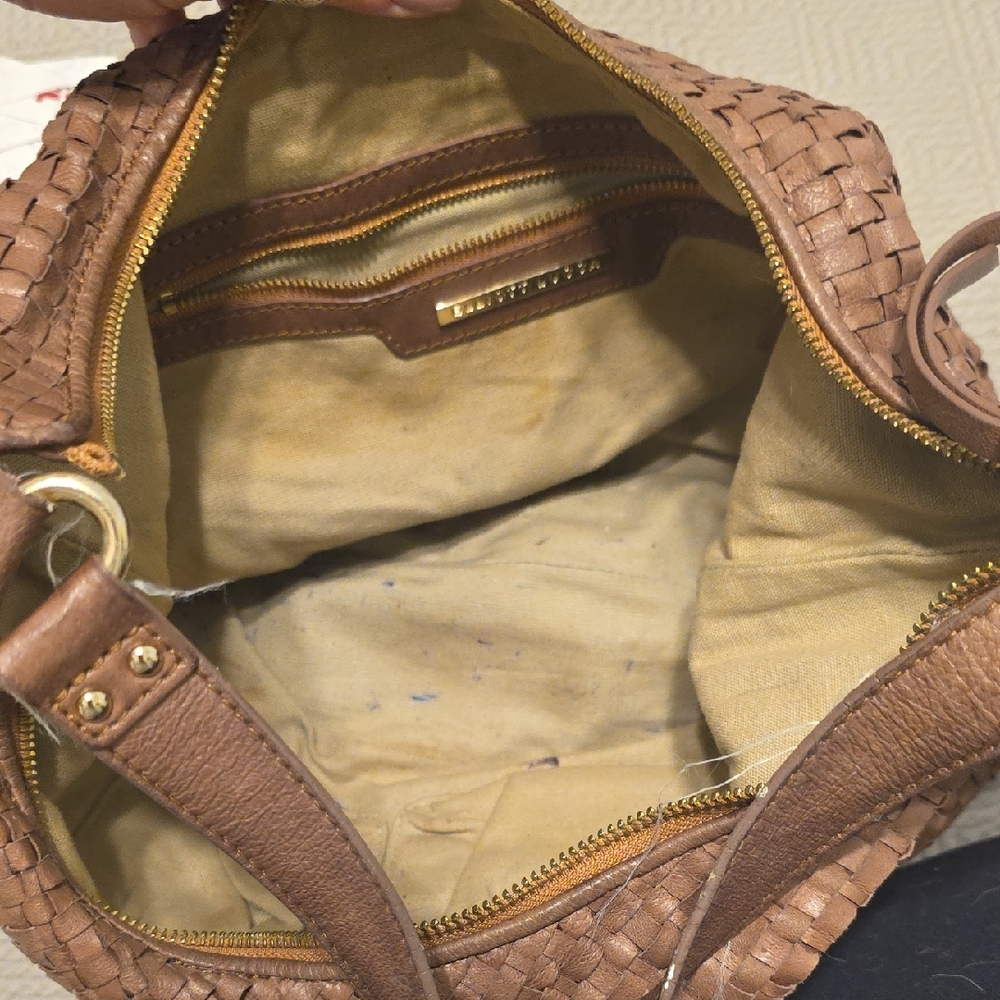 Elegant Tan Woven Leather Hobo Bag - Picture 4 of 11